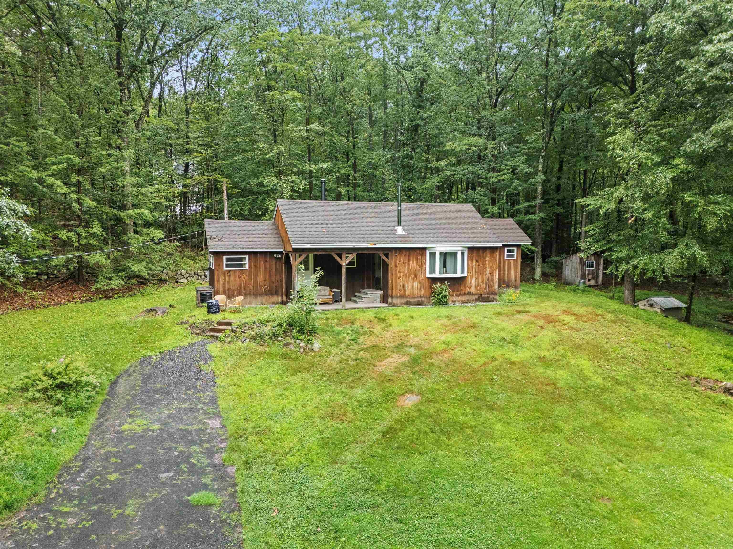793 North River Road Milford, NH 03055 - Photo 2 of 31