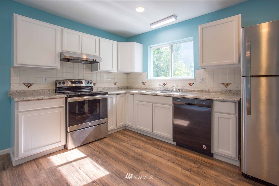 6352 Dardu Road Maple Falls, WA 98266 - Photo 3 of 23 Gallery Image 3