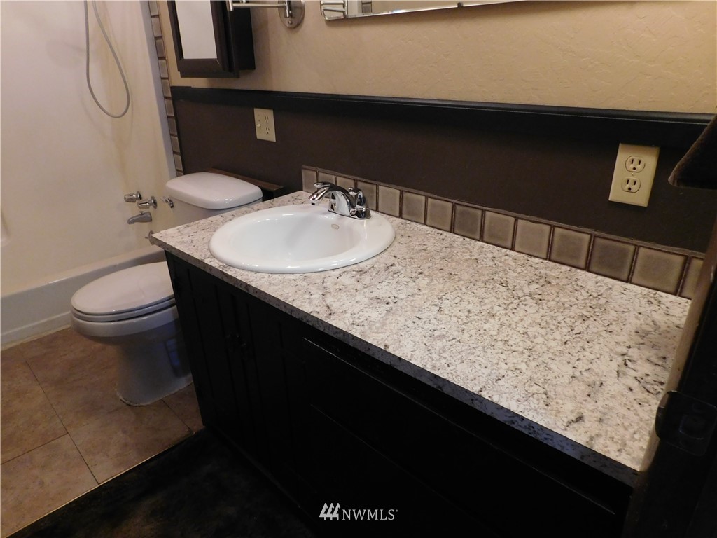 2953 Dover Street Longview, WA 98632 - Photo 20 of 24 Gallery Image 20