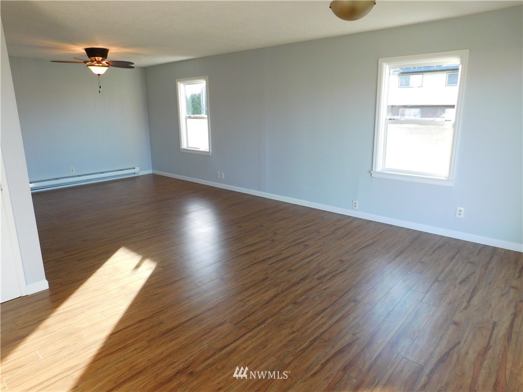 2953 Dover Street Longview, WA 98632 - Photo 9 of 24 Gallery Image 9
