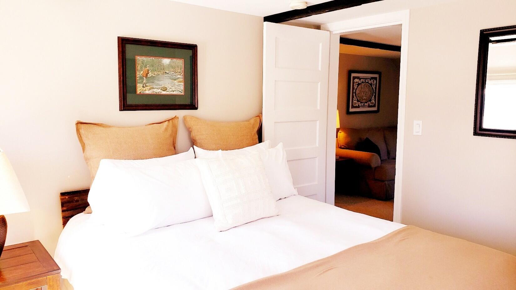 157 Main Street Belgrade, ME 04917 - Photo 37 of 47 GUEST ROOM