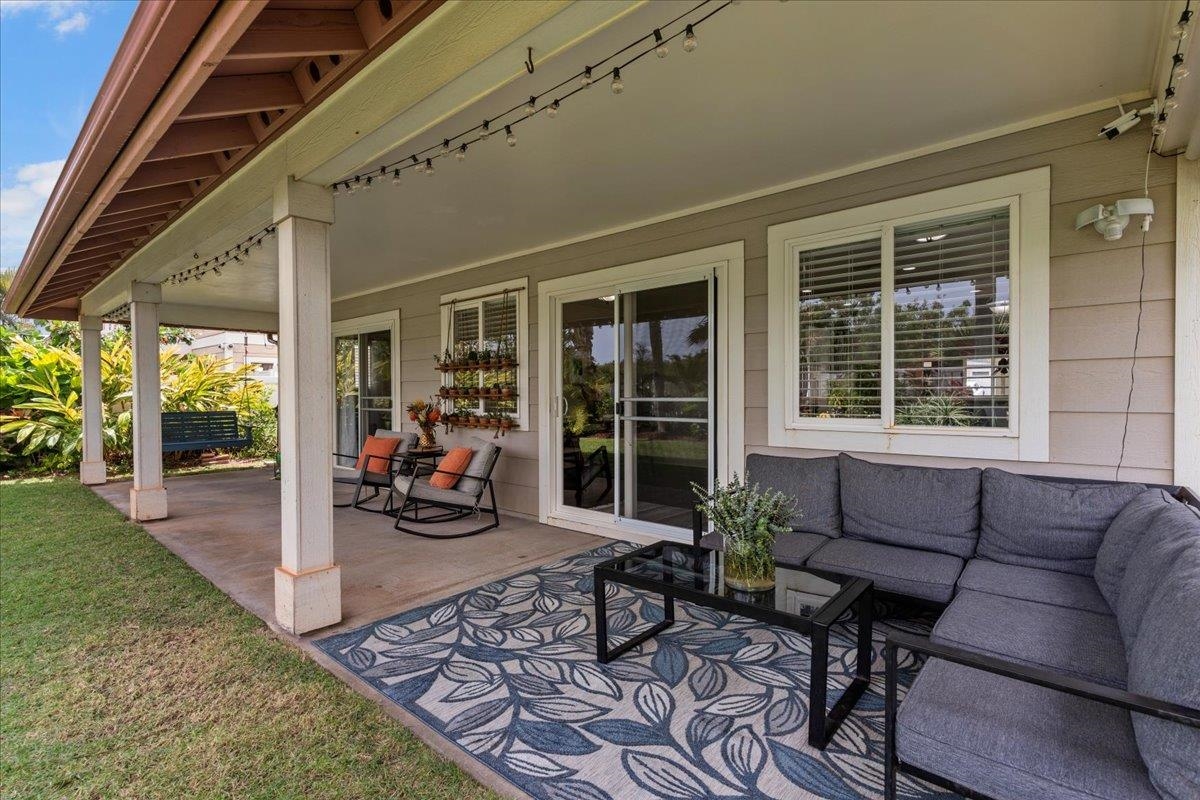 28 Papahi Loop Kahului, HI 96732 - Photo 24 of 50 a view of a livingroom with furniture