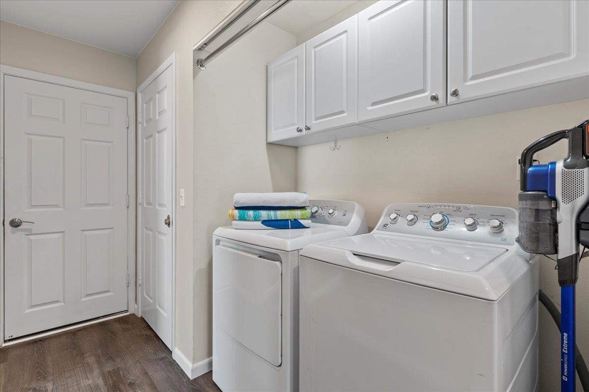 28 Papahi Loop Kahului, HI 96732 - Photo 47 of 50 a utility room with dryer and washer