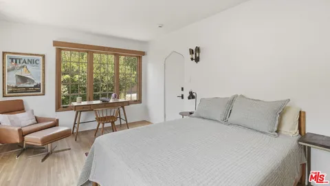 $2,595,000 | 1602 Golf Club Drive, Glendale, CA 91206