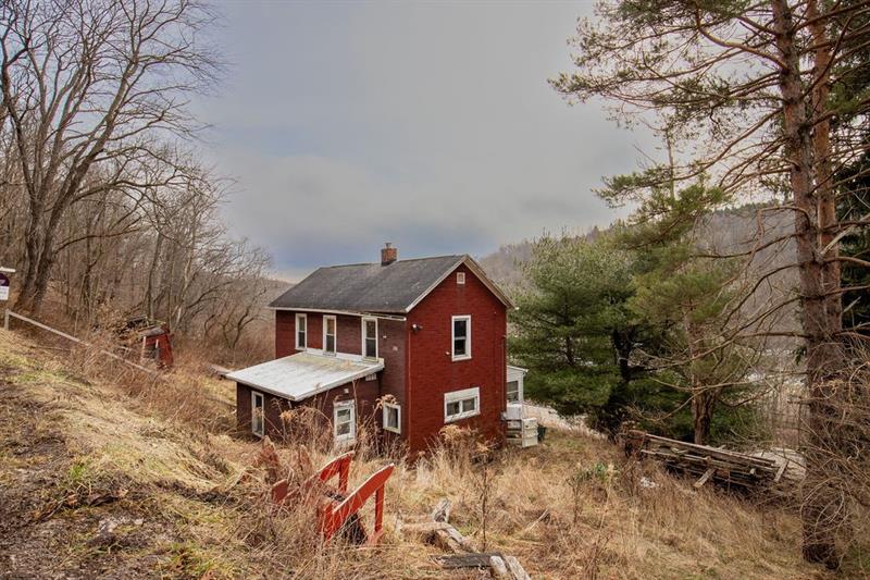 185 Smithton Road Garrett, PA 15542 - Photo 2 of 23 Gallery Image 2