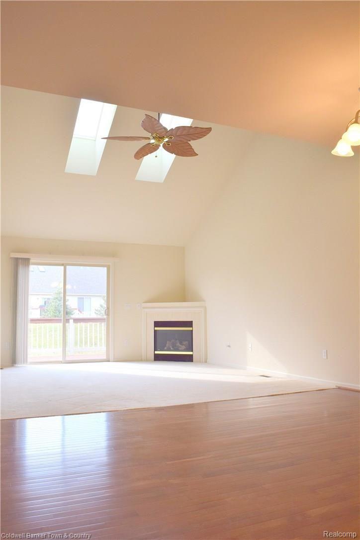 4645 Summer Ridge Drive Howell, MI 48843 - Photo 5 of 24 Great room1.jpg