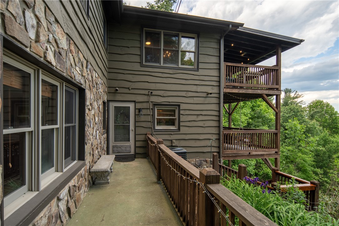 1243 Deck Hill Road Boone, NC 28607 - Photo 26 of 49