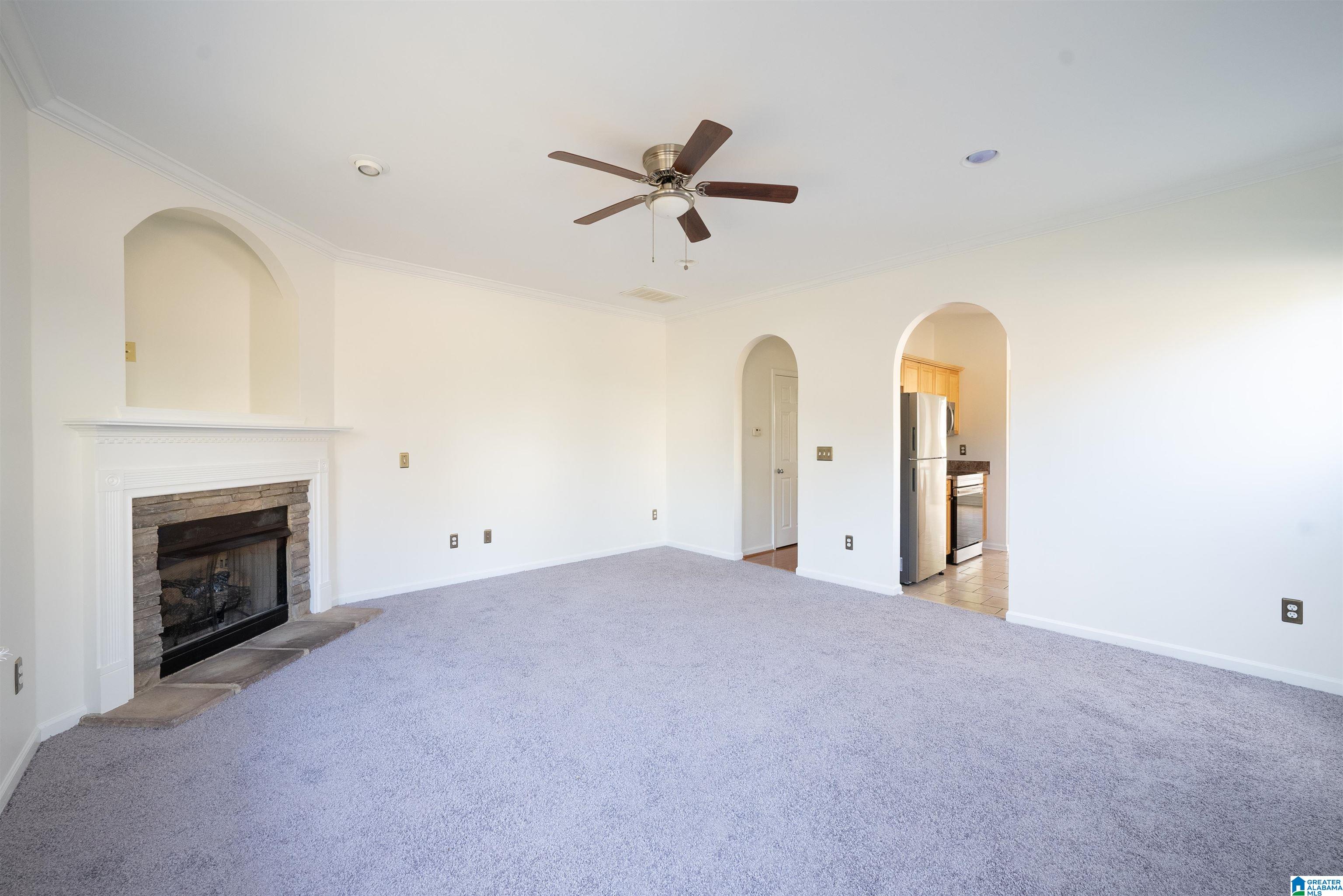 218 Calloway Lane Pelham, AL 35124 - Photo 5 of 42