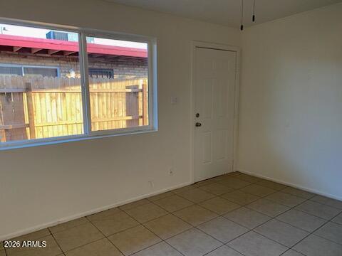1224 South Smith Road Tempe, AZ 85281 - Photo 2 of 19 Living