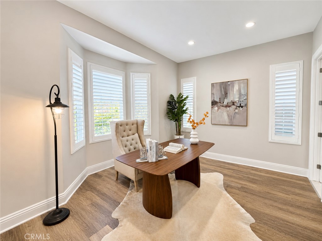61 Windwalker Way Tustin, CA 92782 - Photo 4 of 37