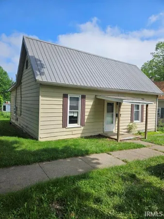 $84,900 | 319 West Vine Street, Mitchell, IN 47446