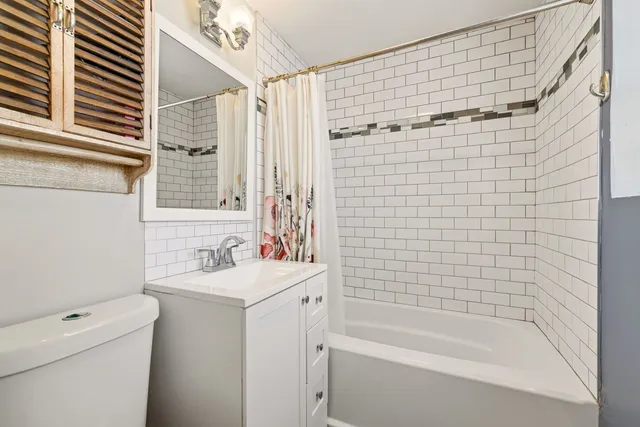 $359,500 | 10430 South Whipple Street, Chicago, IL 60655