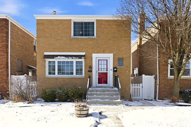 $359,500 | 10430 South Whipple Street, Chicago, IL 60655