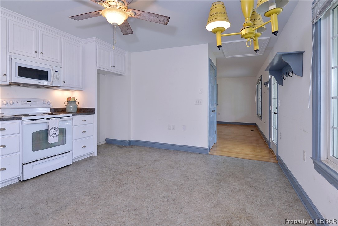 1470 Mercer Road Gloucester Point, VA 23062 - Photo 10 of 34 Gallery Image 10