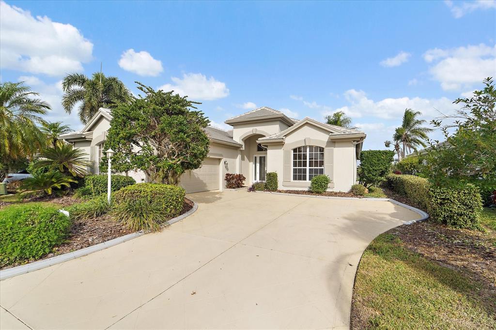 6585 Waters Edge Way Lakewood Ranch, FL 34202 - Photo 1 of 56