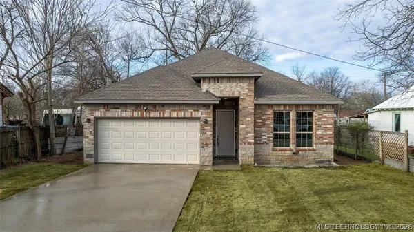 $280,000 | 429 Southeast 3rd Avenue, Ardmore, OK 73401