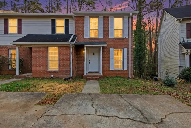 $179,000 | 852 Glynn Oaks Drive, Clarkston, GA 30021