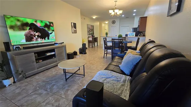 $1,820 | 4085 Shadetree Lane, Lakeland, FL 33812