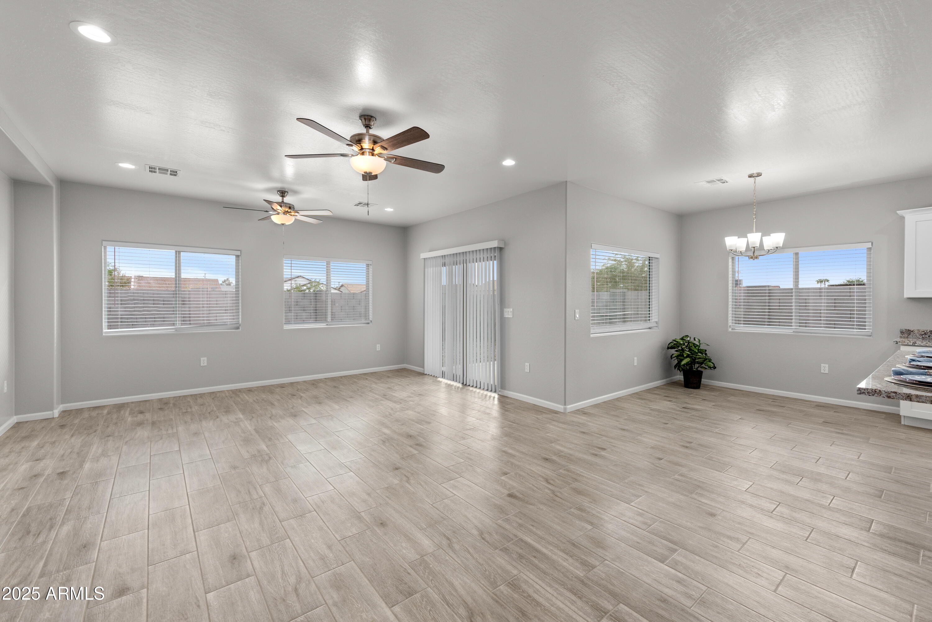 3935 North Maya Road Eloy, AZ 85131 - Photo 11 of 26 1648 sq ft Interim model