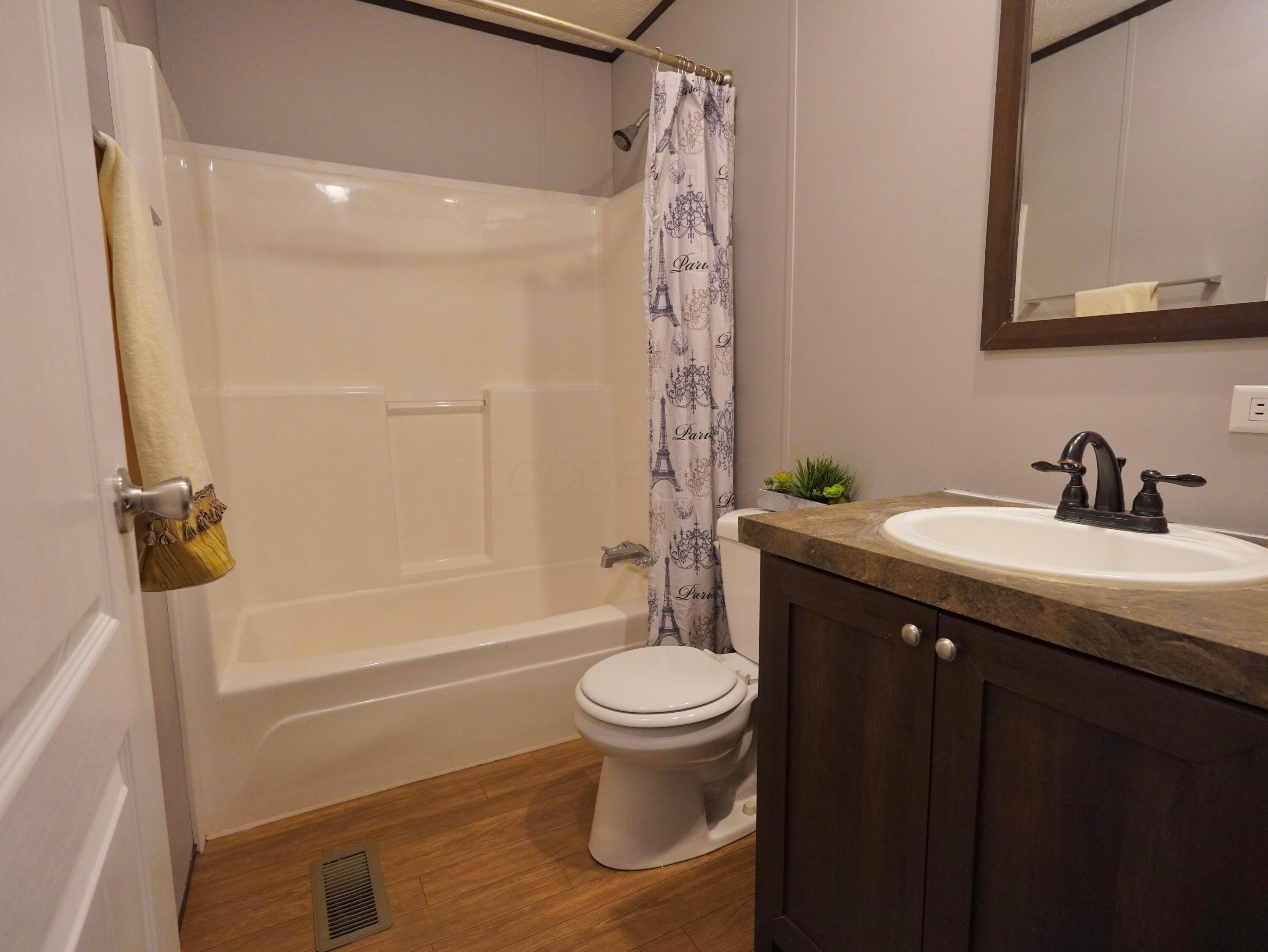 8565 Smith-Calhoun Road, Unit 128 Plain City, OH 43064 - Photo 18 of 22 Bath