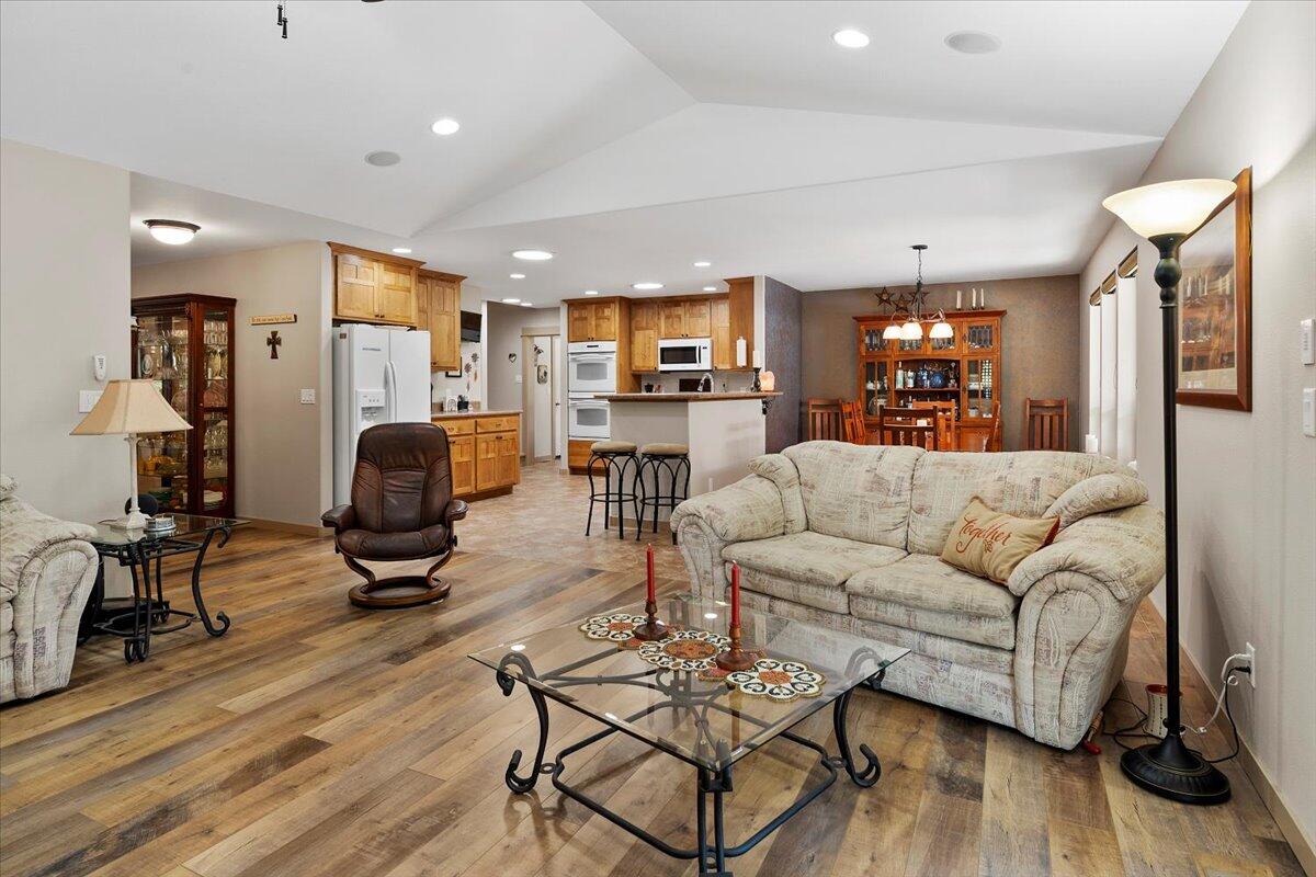 6820 Southwest George Millican Road Prineville, OR 97754 - Photo 5 of 29 6820 SW George Millican Road