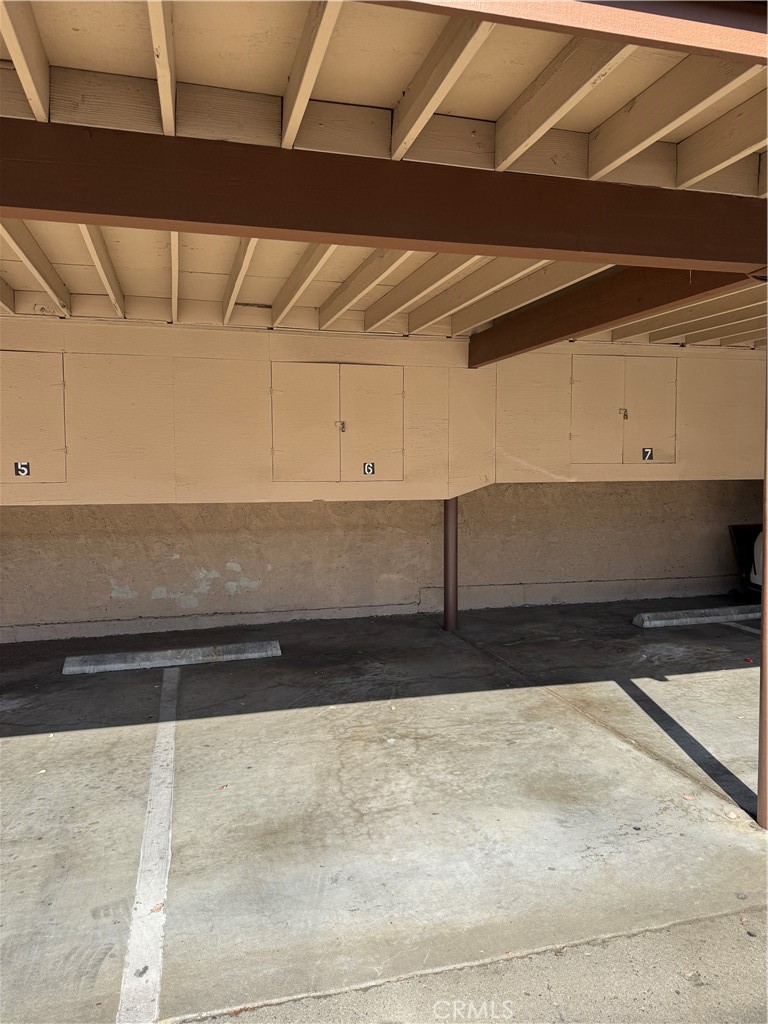 1730 Sinaloa Road Simi Valley, CA 93065 - Photo 29 of 38 a close view of closet