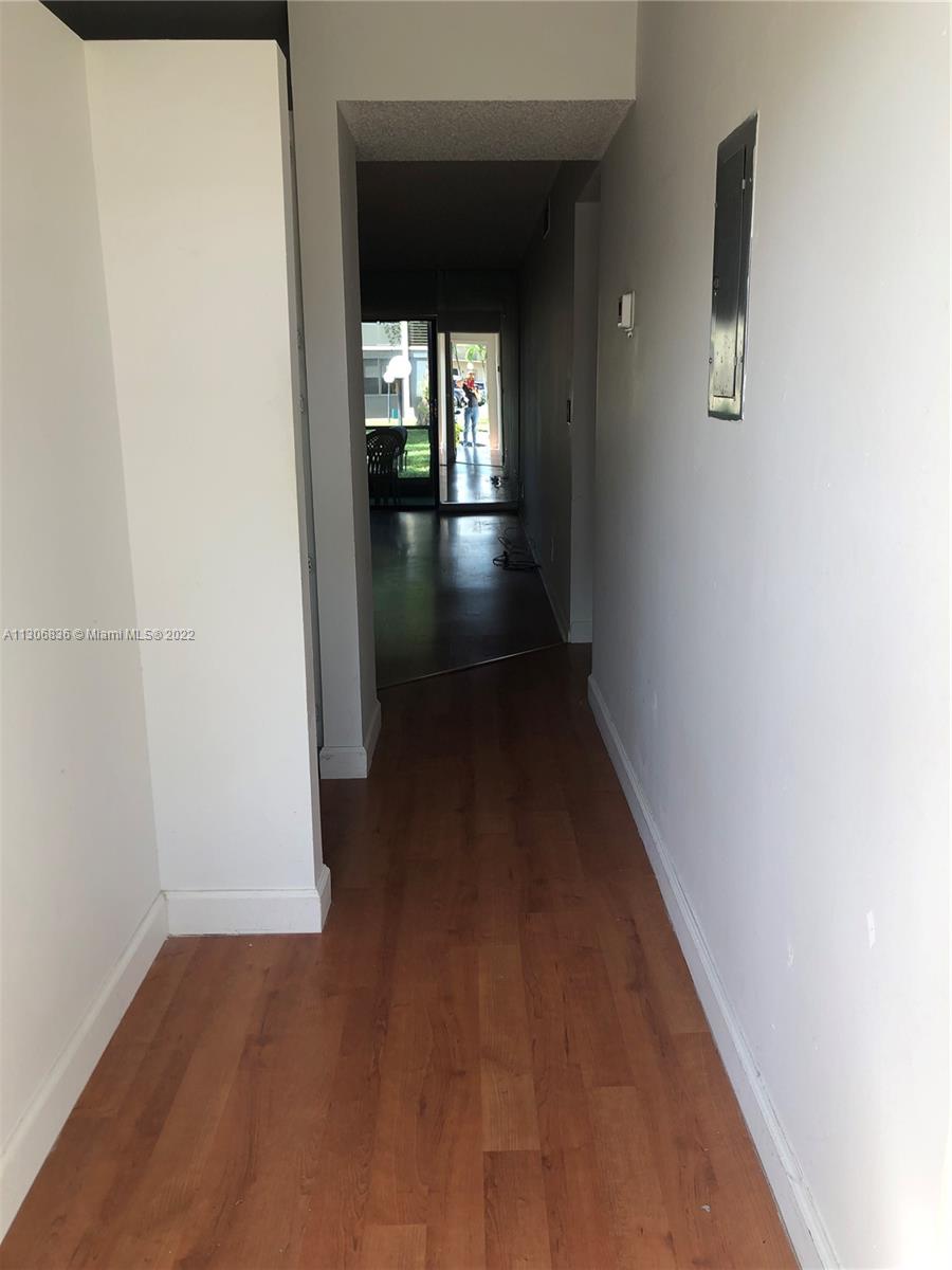 250 Gate Road, Unit 153 Hollywood, FL 33024 - Photo 3 of 19 a view of gallery