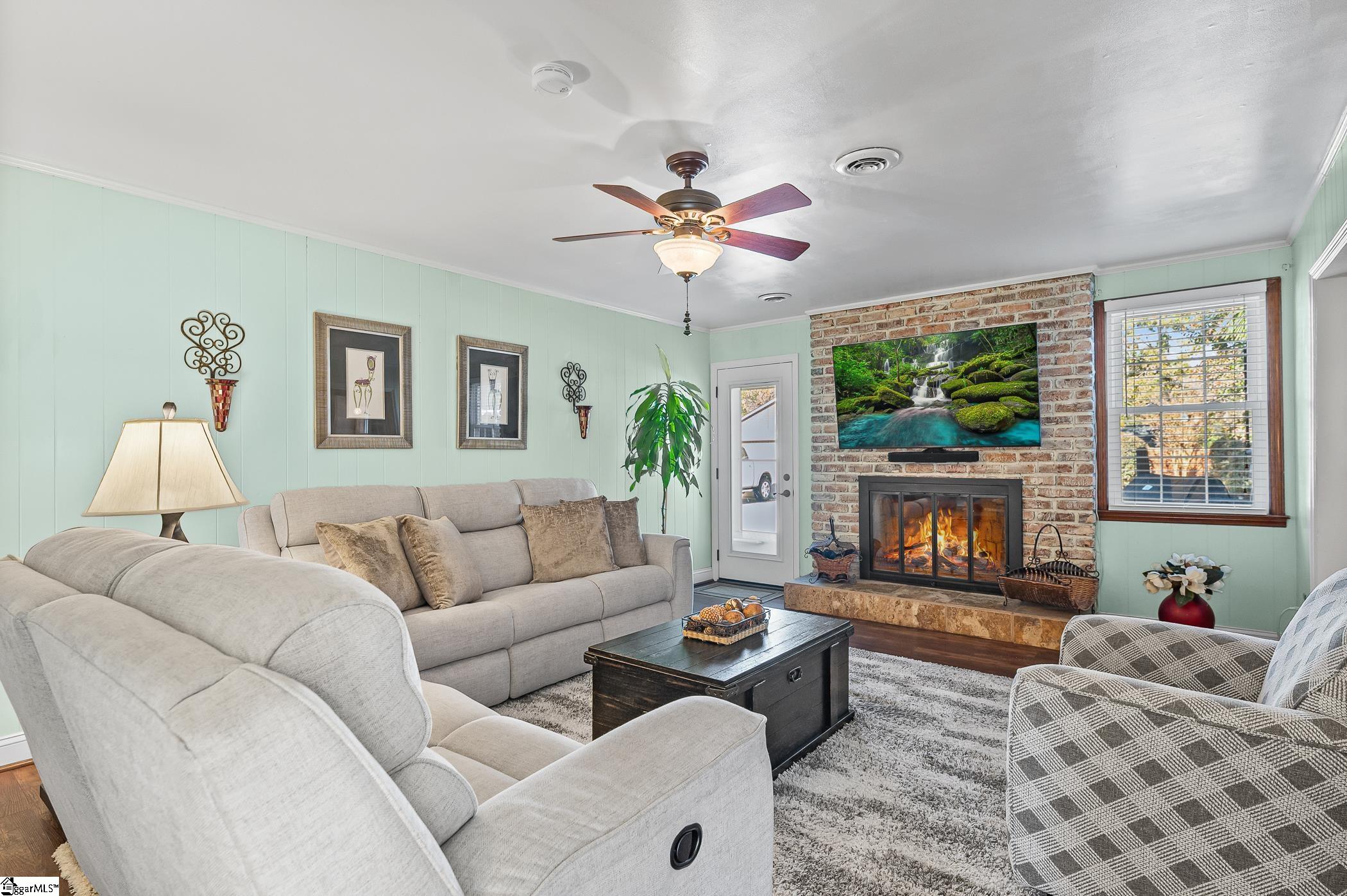 210 Brooks Road Mauldin, SC 29662 - Photo 17 of 36 Gallery Image 17