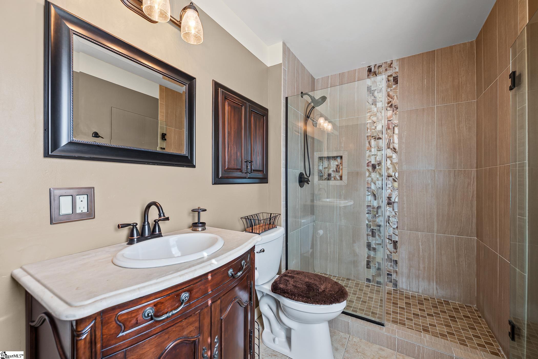 210 Brooks Road Mauldin, SC 29662 - Photo 24 of 36 Gallery Image 24