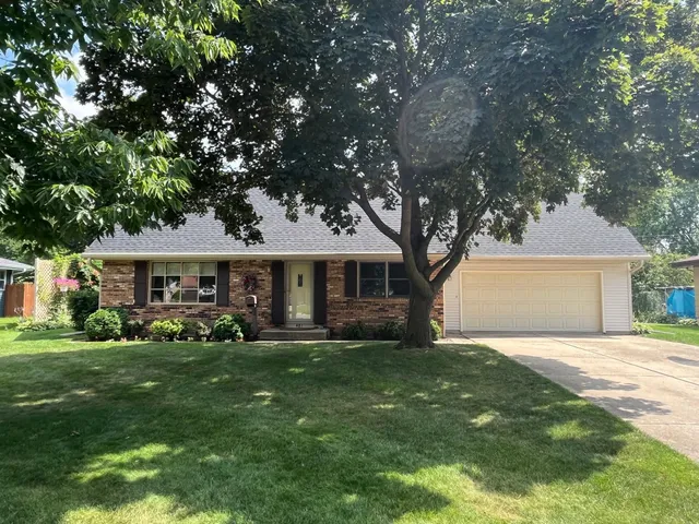 $405,900 | 481 Badger Drive, Evansville, WI 53536