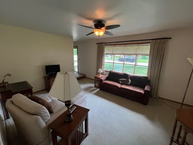 $399,900 | 481 Badger Drive, Evansville, WI 53536