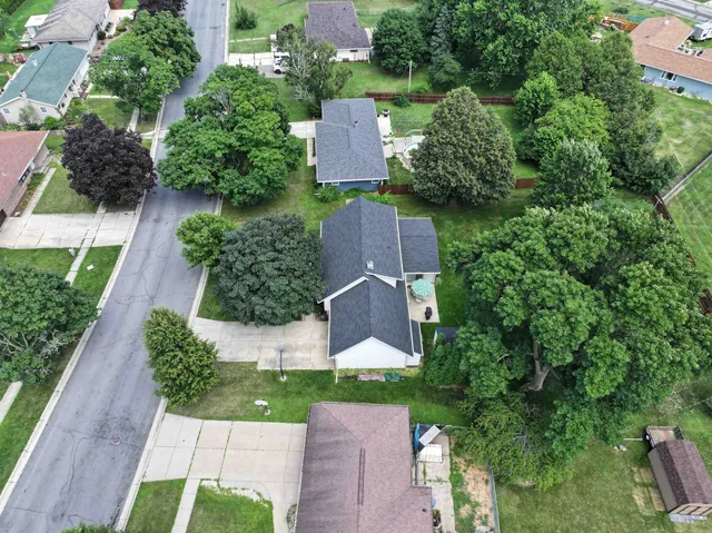 $405,900 | 481 Badger Drive, Evansville, WI 53536