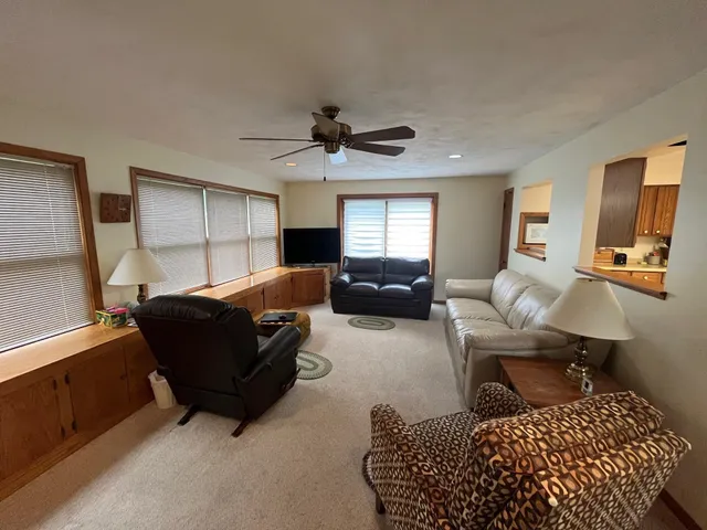 $399,900 | 481 Badger Drive, Evansville, WI 53536