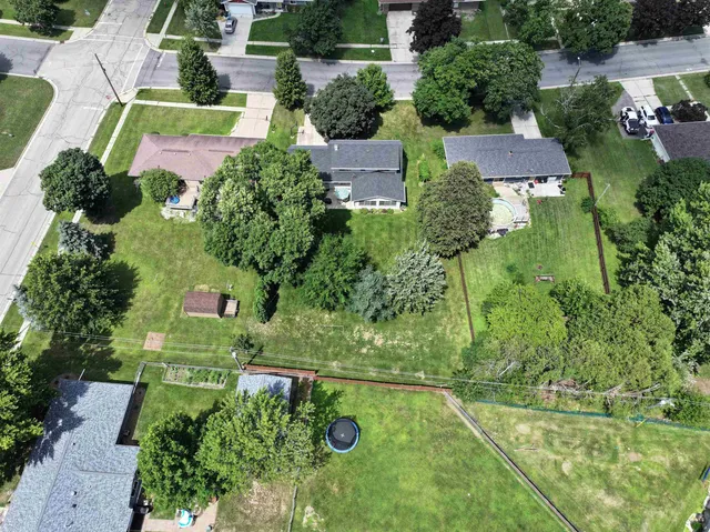 $405,900 | 481 Badger Drive, Evansville, WI 53536