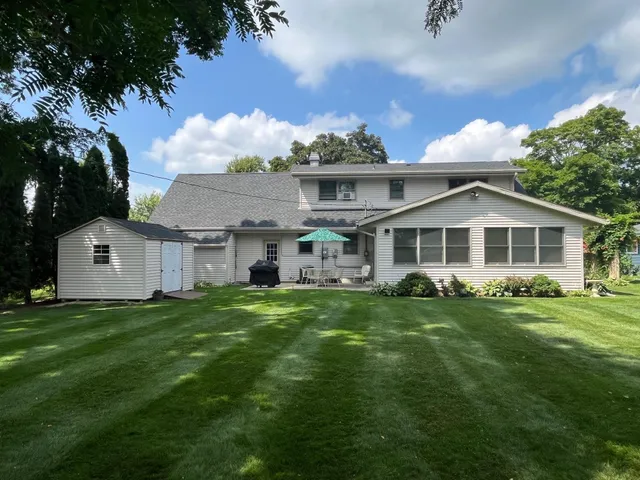 $405,900 | 481 Badger Drive, Evansville, WI 53536