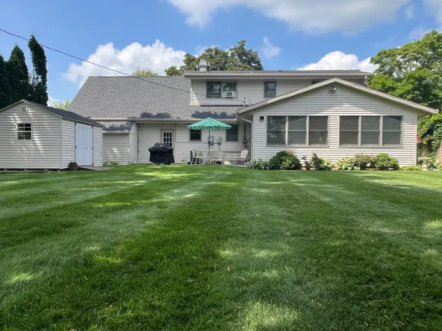 $405,900 | 481 Badger Drive, Evansville, WI 53536