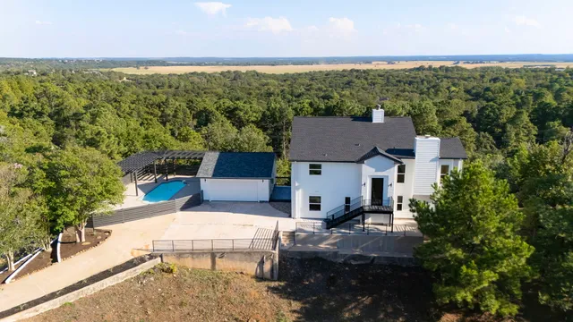 $825,000 | 108 Koolua Drive, Bastrop, TX 78602