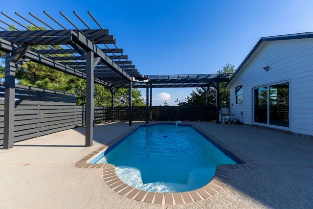 $825,000 | 108 Koolua Drive, Bastrop, TX 78602