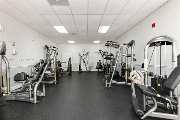 $2,450 | 2101 South Ocean Drive, Unit 606, Hollywood, FL 33019