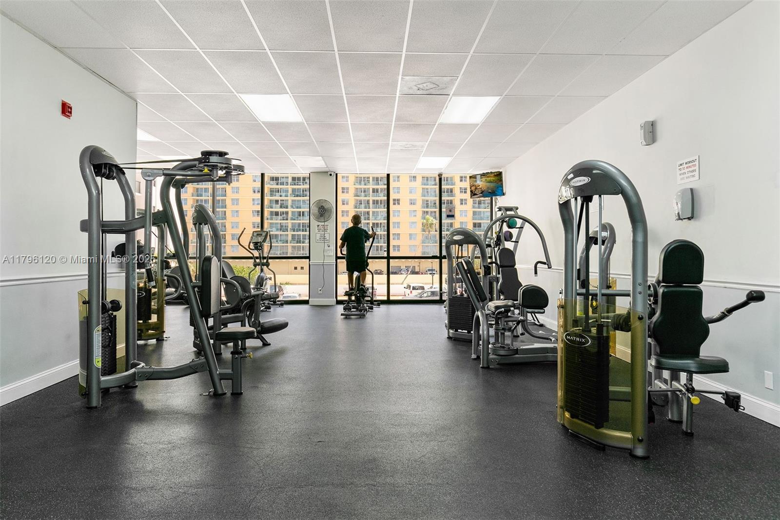 2101 South Ocean Drive, Unit 606 Hollywood, FL 33019 - Photo 38 of 58 a view of a room with gym equipment