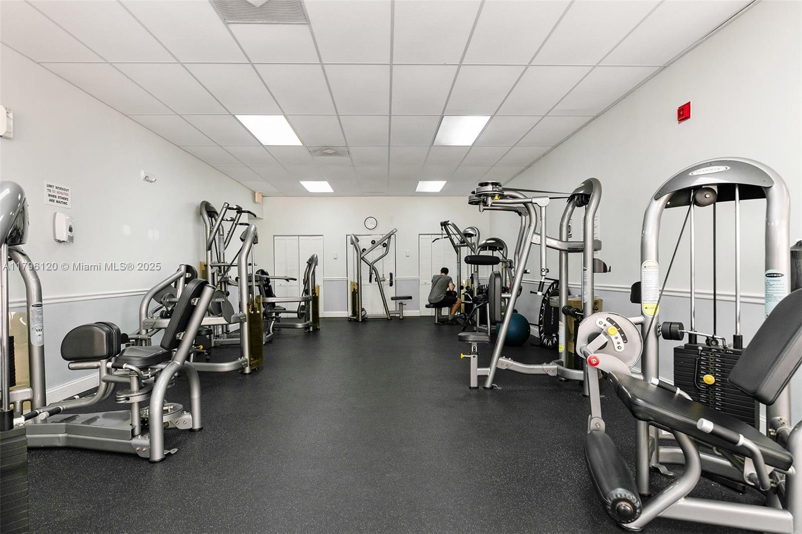 2101 South Ocean Drive, Unit 606 Hollywood, FL 33019 - Photo 39 of 58 a view of a room with gym equipment