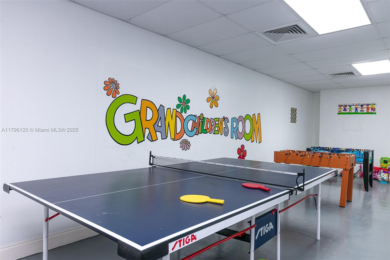 2101 South Ocean Drive, Unit 606 Hollywood, FL 33019 - Photo 49 of 58 a room with furniture and pool table