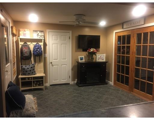 94 Stoneleigh Road Holden, MA 01520 - Photo 6 of 27 Gallery Image 6