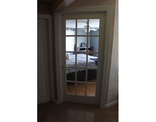 94 Stoneleigh Road Holden, MA 01520 - Photo 9 of 27 Gallery Image 9