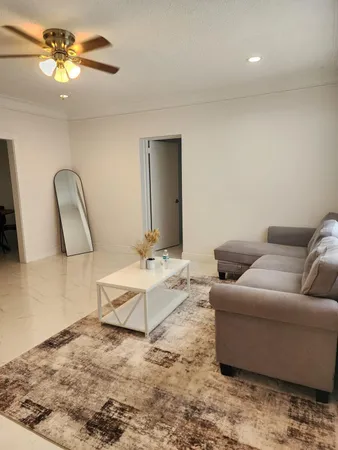 $3,850 | 2005 Mercer Avenue, West Palm Beach, FL 33401