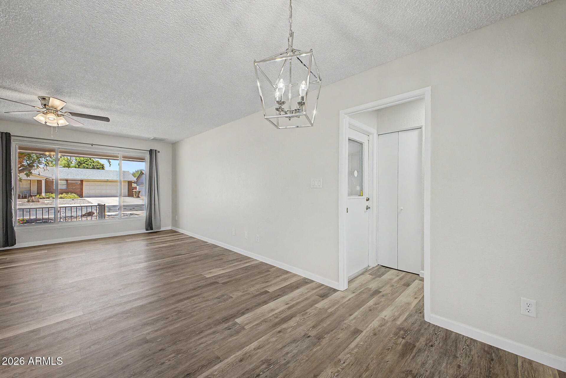 10443 West Ruth Avenue Peoria, AZ 85345 - Photo 10 of 29