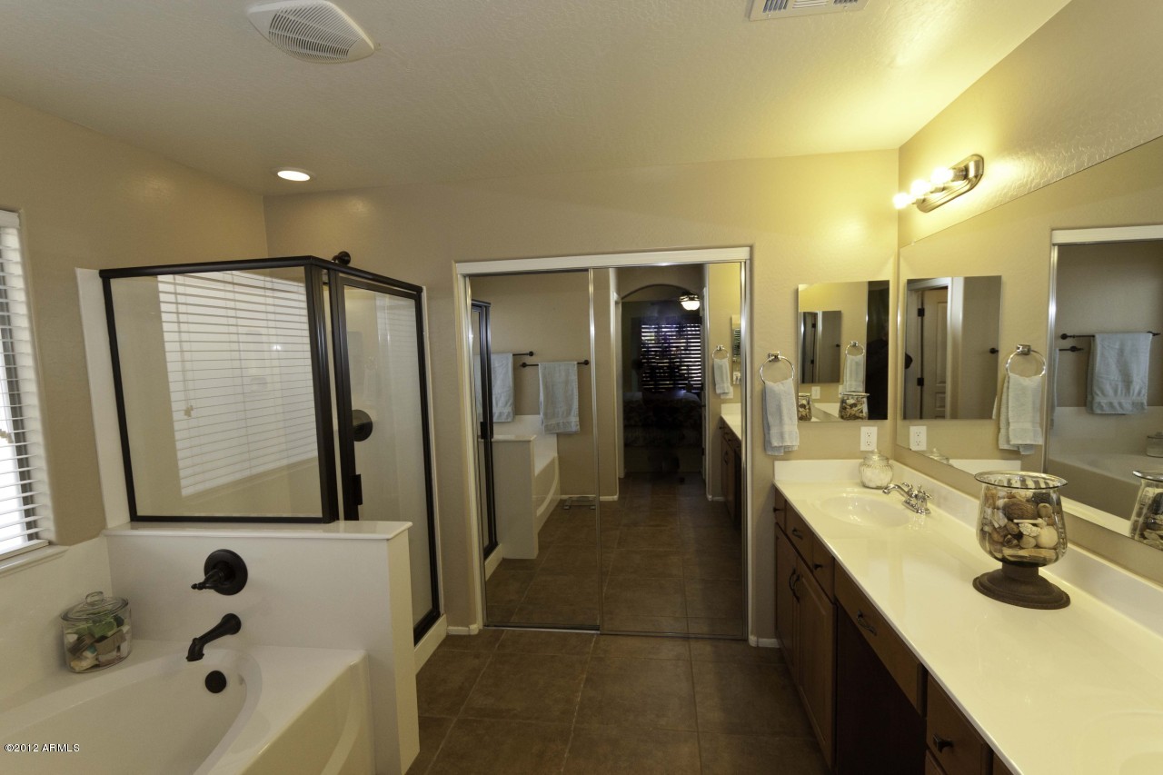 2408 West Steed Ridge Phoenix, AZ 85085 - Photo 17 of 31 Master Bath