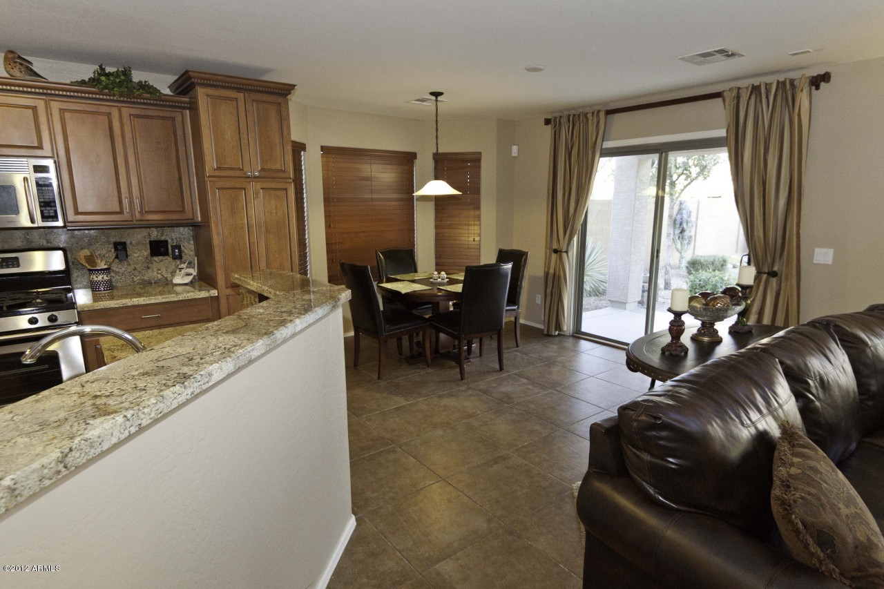 2408 West Steed Ridge Phoenix, AZ 85085 - Photo 10 of 31 Breakfast Bay