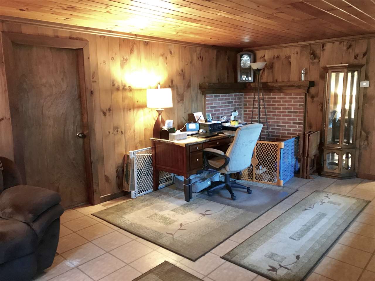 16 Lakeview Road Raymond, NH 03077 - Photo 5 of 11 Gallery Image 5