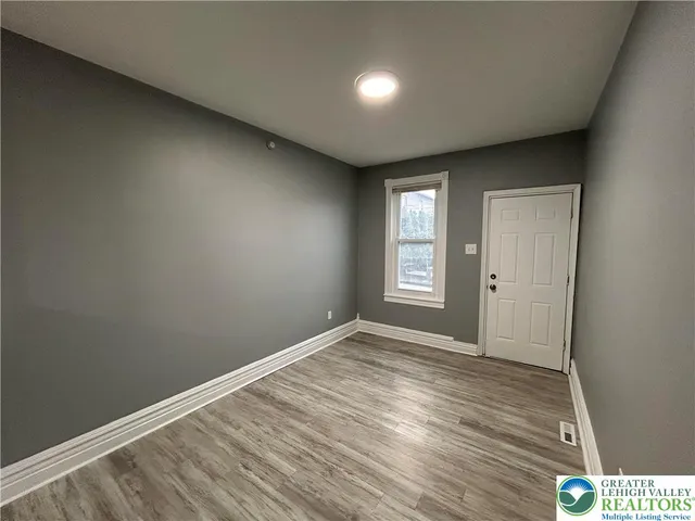 $1,595 | 333 North Lumber Street, Allentown, PA 18102